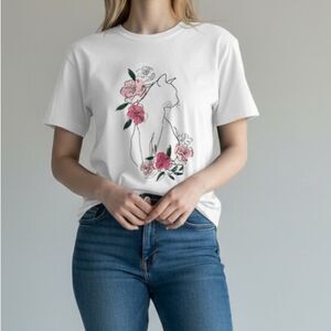 Sinsay White Cat Floral Graphic Tee Women’s Size XL